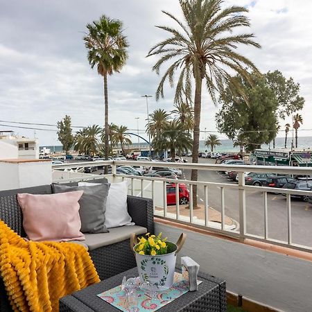 Sea & Wave Pedregalejo Beach Apartment Malaga Bagian luar foto